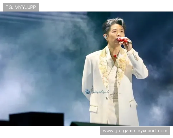 世界足球传奇观看演唱会级别助攻，全网惊叹