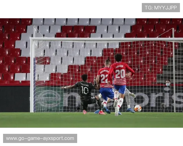 曼联前场连续撞墙配合流畅,B费灵感十足 曼联前场连续撞墙配合流畅,B费灵感十足